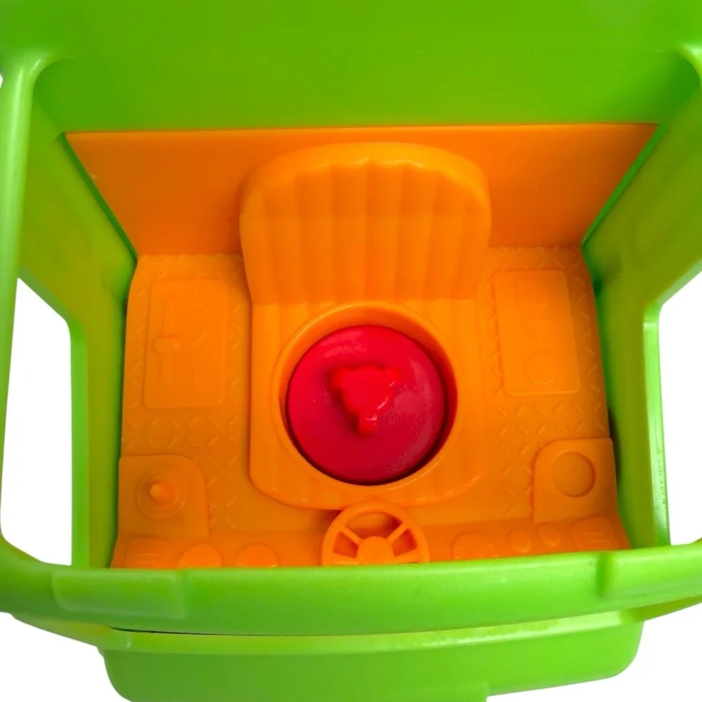 Fisher Price Little People Recycling Truck Toy W/ Figure Sound Singing WORKS!‎